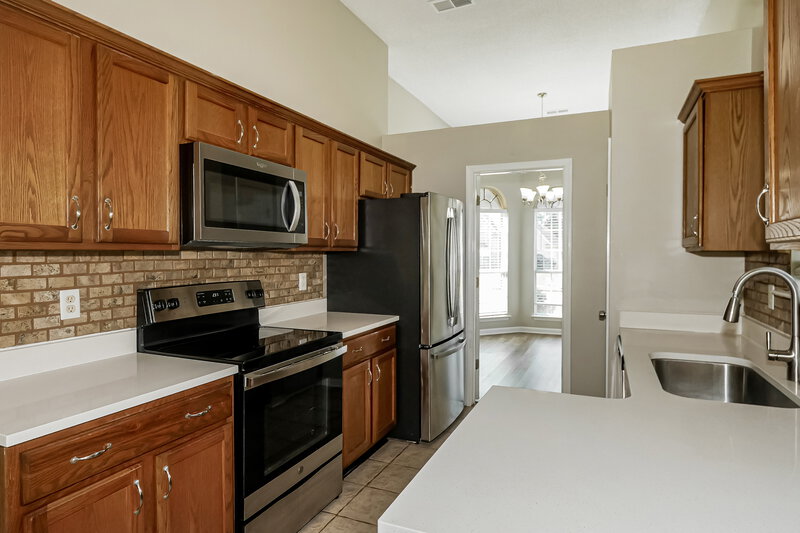 2,140/Mo, 5560 Mary Ln Arlington, TN 38002 Kitchen View