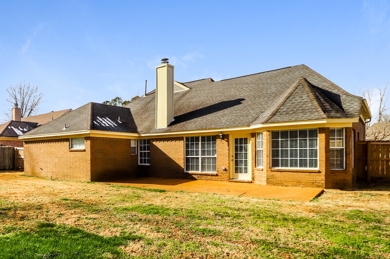2,340/Mo, 5560 Mary Ln Arlington, TN 38002 Rear View