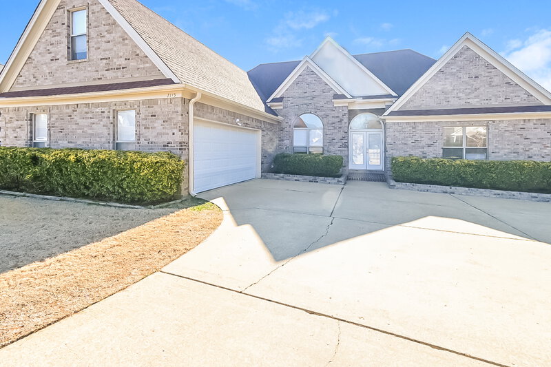 2,115/Mo, 7115 Pipe Dream Cv Southaven, MS 38671 External View