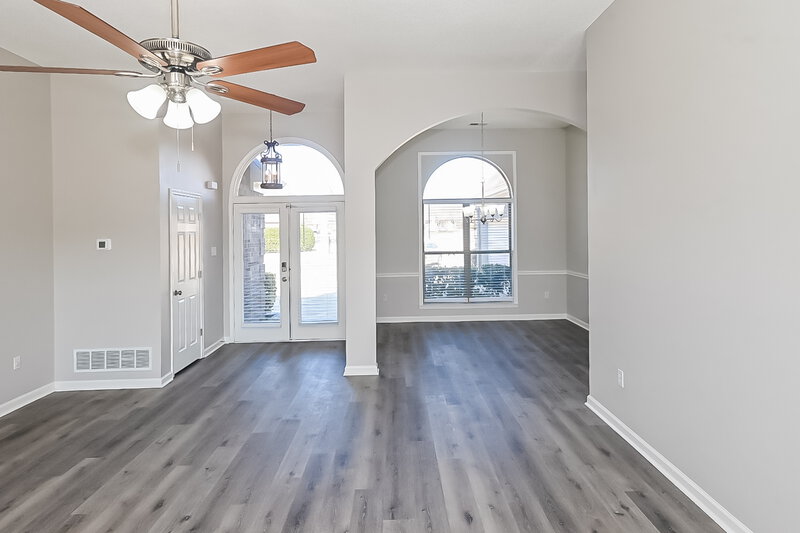 2,115/Mo, 7115 Pipe Dream Cv Southaven, MS 38671 Living Room View