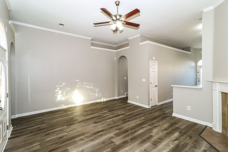 1,945/Mo, 2770 Java Dr Arlington, TN 38002 Living Room View 2