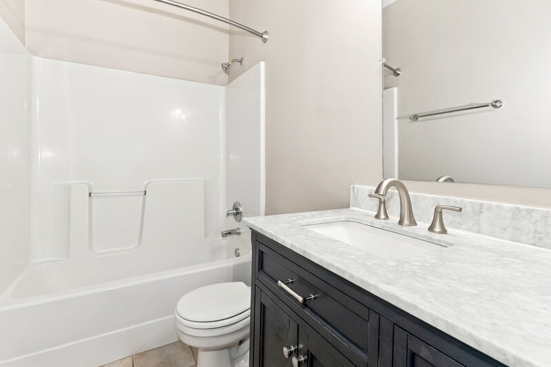 1,655/Mo, 2770 Java Dr Arlington, TN 38002 Bathroom View