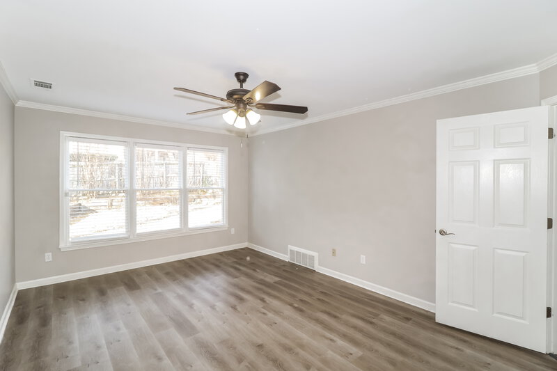 2,315/Mo, 8690 Sandy Hill Cv E Cordova, TN 38018 Main Bedroom View 2