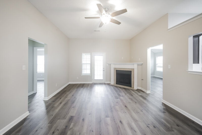 1,940/Mo, 7959 Ridgedale Dr Olive Branch, MS 38654 Living Room View 2