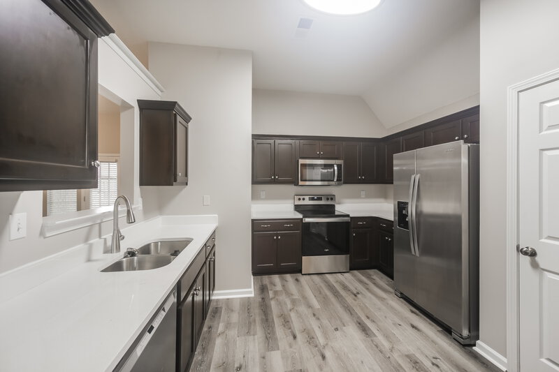 1,940/Mo, 7959 Ridgedale Dr Olive Branch, MS 38654 Kitchen View