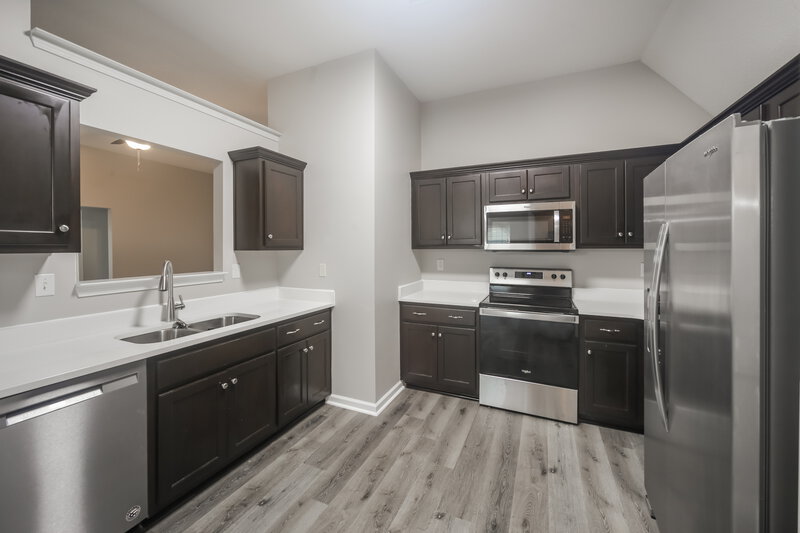 1,940/Mo, 7959 Ridgedale Dr Olive Branch, MS 38654 Kitchen View 2