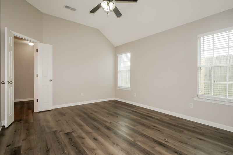 1,890/Mo, 7959 Ridgedale Dr Olive Branch, MS 38654 Main Bedroom View 2