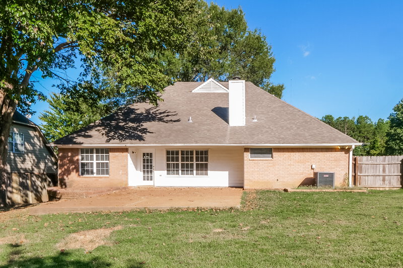 1,760/Mo, 4971 Trent Cv Bartlett, TN 38002 Rear View