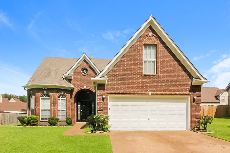 2,145/Mo, 4580 Covington Pike Memphis, TN 38135 External View