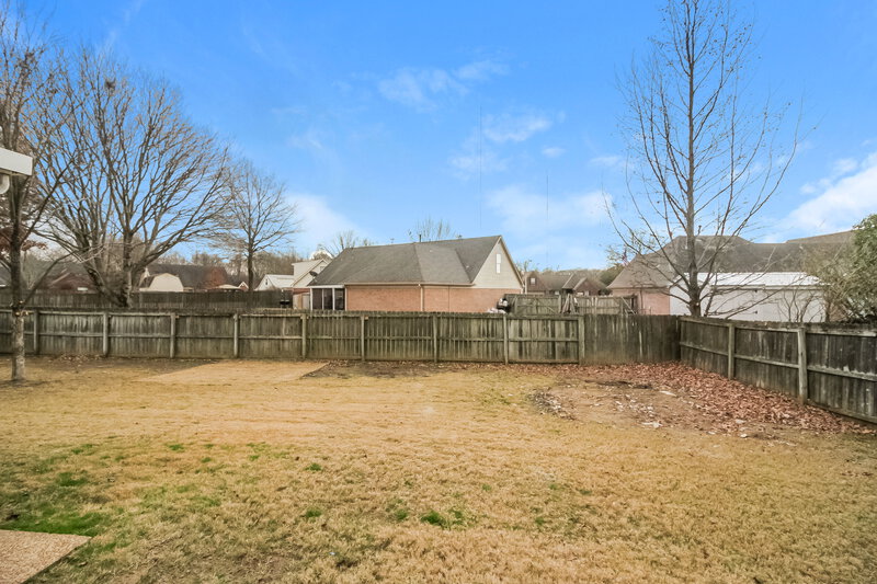 2,025/Mo, 7441 Drew Valley Bartlett, TN 38133 Rear View