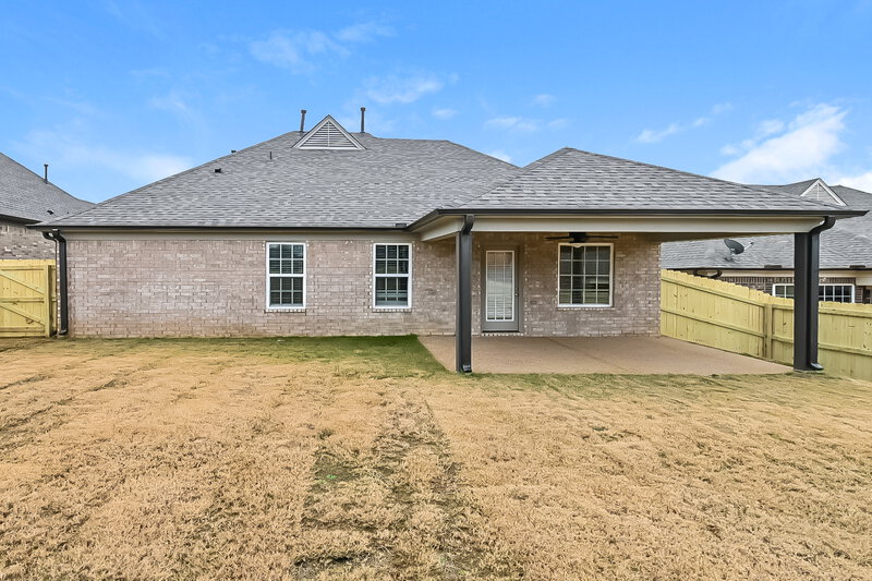 2,940/Mo, 8105 Aiden Rd Southaven, MS 38671 Rear View