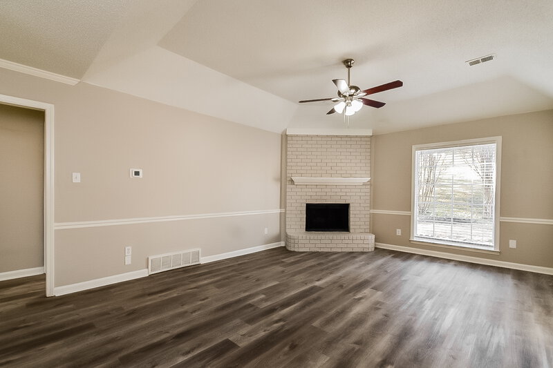 2,215/Mo, 3667 Tiffany Oaks Ln Bartlett, TN 38135 Living Room View