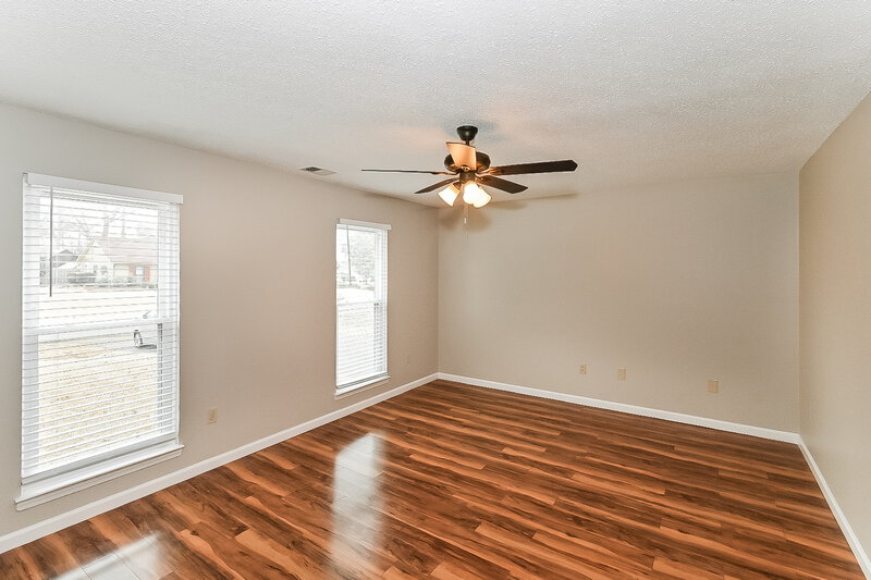 2,800/Mo, 2780 White Oak Dr Nesbit, MS 38651 Main Bedroom View 2
