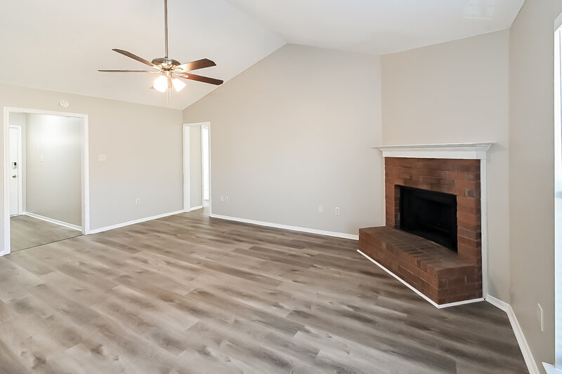 1,815/Mo, 10448 Maplebrook Ln Olive Branch, MS 38654 Living Room View