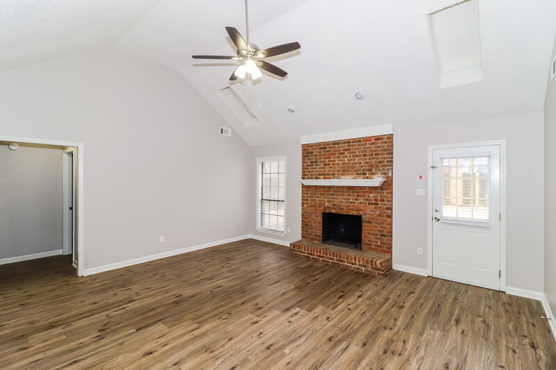 1,770/Mo, 2568 Kilgore Cv Bartlett, TN 38133 Living Room View 2