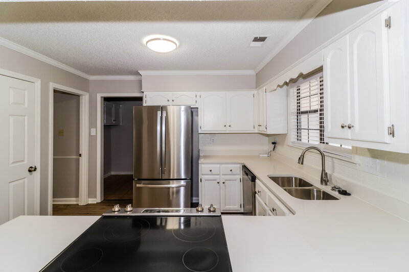 1,770/Mo, 2568 Kilgore Cv Bartlett, TN 38133 Kitchen View 2