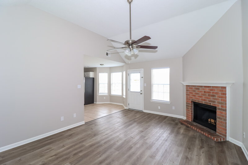 1,545/Mo, 6904 Lagrange Cir S Cordova, TN 38018 Living Room View