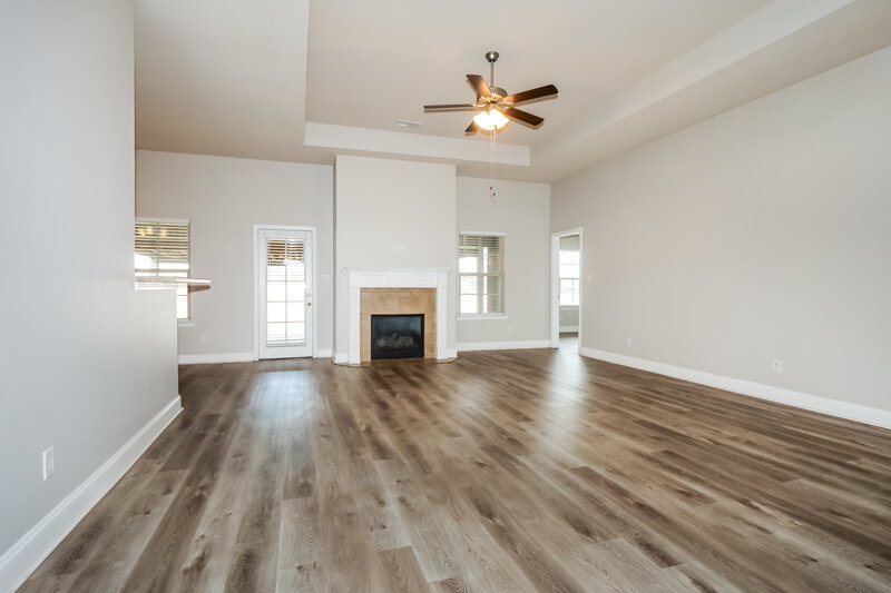 2,255/Mo, 4792 Arrowhead Ln Olive Branch, MS 38654 Living Room View 2