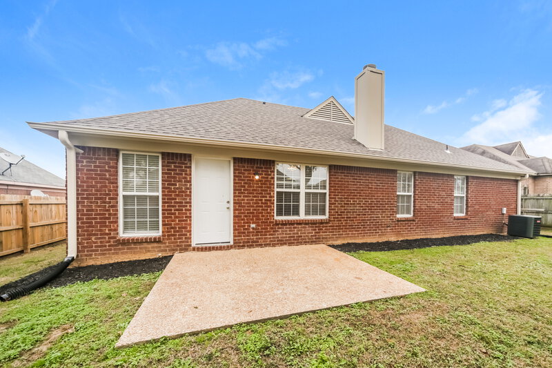 1,745/Mo, 5431 Fernglen St Memphis, TN 38141 Rear View 2