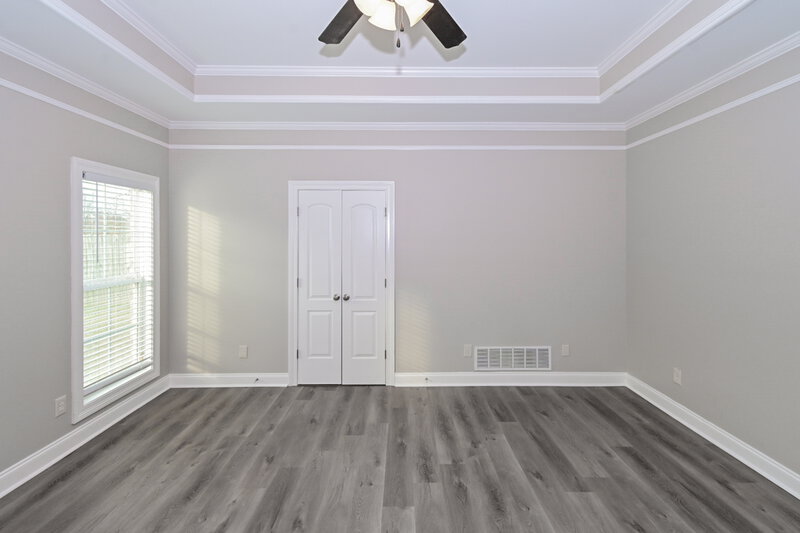 2,370/Mo, 3547 Thorn Tree Ln Southaven, MS 38672 Main Bedroom View 2