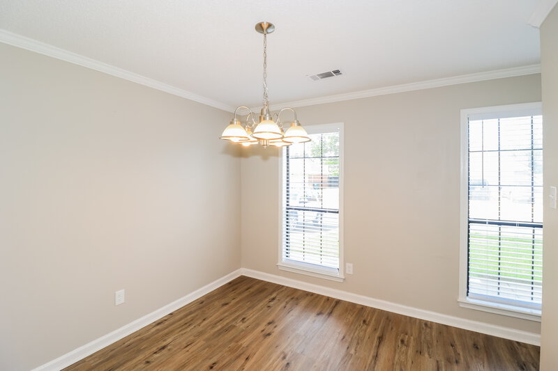 2,060/Mo, 7733 Deerfield Trce Memphis, TN 38133 Dining Room View