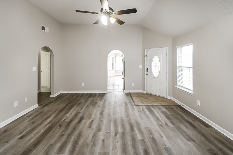 1,795/Mo, 8752 Cat Tail Dr Southaven, MS 38671 Living Room View