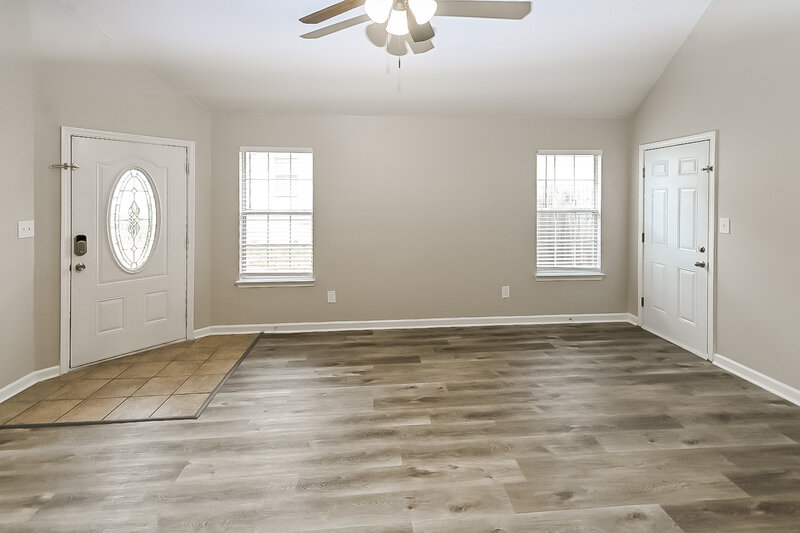 1,795/Mo, 8752 Cat Tail Dr Southaven, MS 38671 Living Room View 3