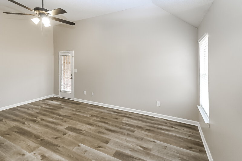 1,795/Mo, 8752 Cat Tail Dr Southaven, MS 38671 Main Bedroom View 2