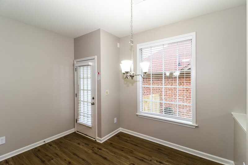 1,885/Mo, 4899 Longleaf Oak Cv Arlington, TN 38002 Dining Room View