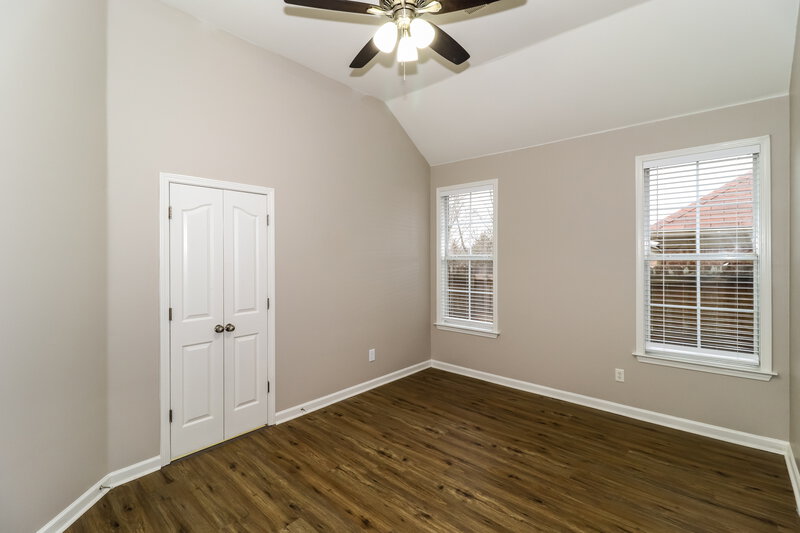1,885/Mo, 4899 Longleaf Oak Cv Arlington, TN 38002 Main Bedroom View