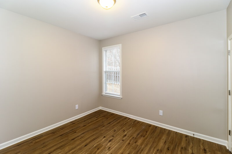 1,885/Mo, 4899 Longleaf Oak Cv Arlington, TN 38002 Bedroom View 3