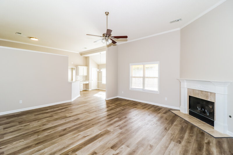 2,140/Mo, 9245 Tamhaven Dr Cordova, TN 38016 Living Room View 2
