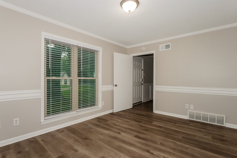 1,945/Mo, 1040 Trappers Cv Cordova, TN 38018 Living Room View 2