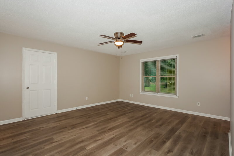 1,945/Mo, 1040 Trappers Cv Cordova, TN 38018 Main Bedroom View 2