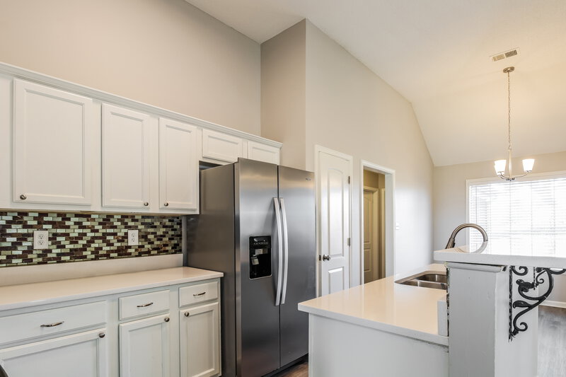 3,350/Mo, 7885 Meadow Ridge Ln Olive Branch, MS 38654 Kitchen View