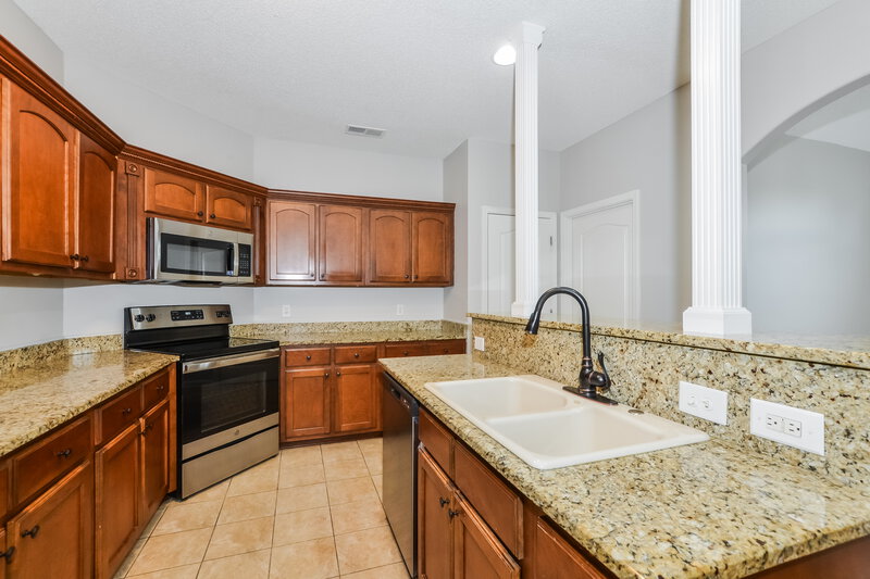 1,940/Mo, 8662 Valmont Cir Cordova, TN 38016 Kitchen View 3