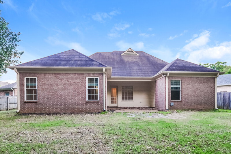 1,940/Mo, 8662 Valmont Cir Cordova, TN 38016 Rear View