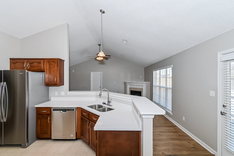 1,735/Mo, 4860 Cantata Dr Walls, MS 38680 Kitchen View 2