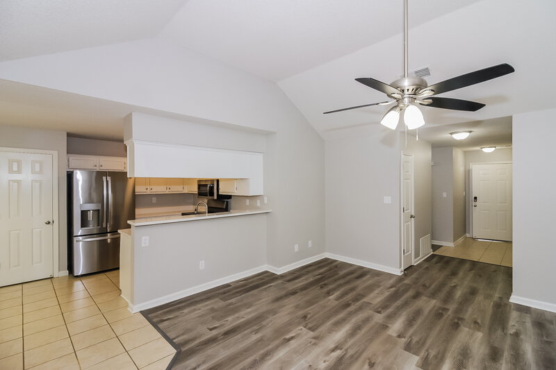 1,565/Mo, 9301 Charly Hill Ln Cordova, TN 38016 Living Room View 3