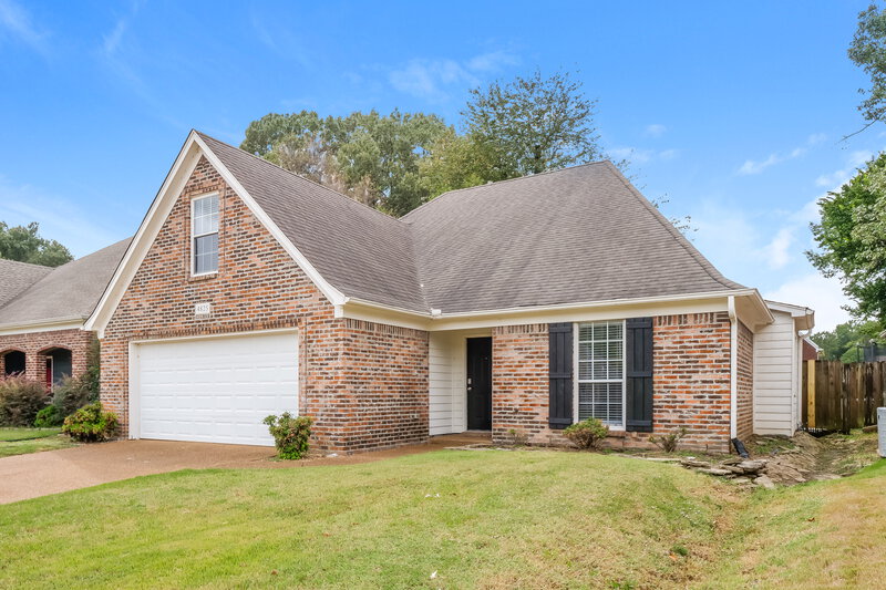 1,875/Mo, 4825 Graham Lake Dr Olive Branch, MS 38654 Front View