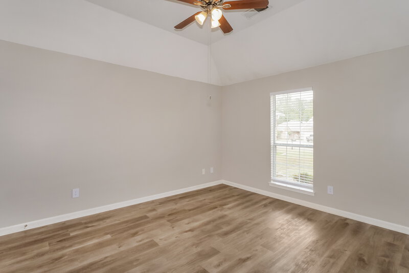 1,875/Mo, 4825 Graham Lake Dr Olive Branch, MS 38654 Main Bedroom View