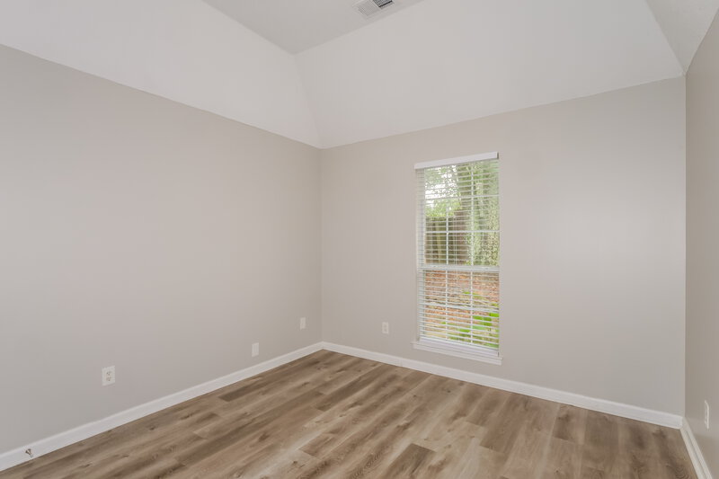 1,875/Mo, 4825 Graham Lake Dr Olive Branch, MS 38654 Bedroom View 2