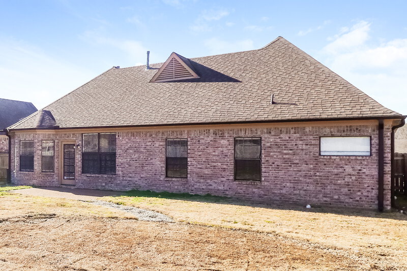 2,500/Mo, 1386 Sawmill Creek Ln Cordova, TN 38016 Rear View 2