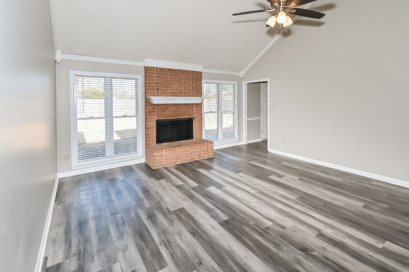 1,955/Mo, 7976 Tankard Dr Memphis, TN 38125 Living Room View