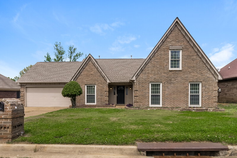 2,250/Mo, 7308 Schilling Cv E Memphis, TN 38125 External View