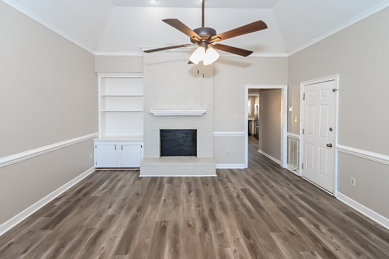 3,240/Mo, 5404 Pear Dr Southaven, MS 38671 Living Room View