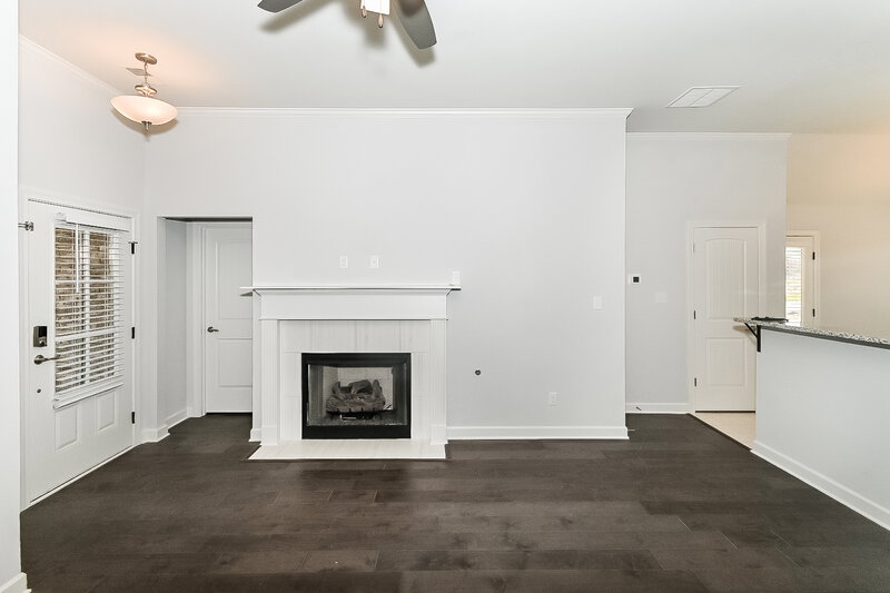 1,965/Mo, 5393 Holly Ridge Drive Horn Lake, MS 38637 Living Room View
