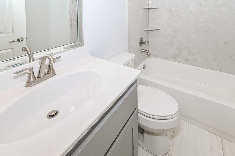 1,965/Mo, 5393 Holly Ridge Drive Horn Lake, MS 38637 Bathroom View