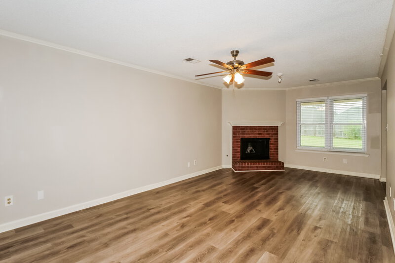 1,990/Mo, 1031 Jessa Cv Cordova, TN 38018 Living Room View