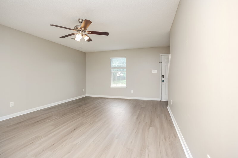 1,865/Mo, 6722 Finch Rd Memphis, TN 38141 Living Room View